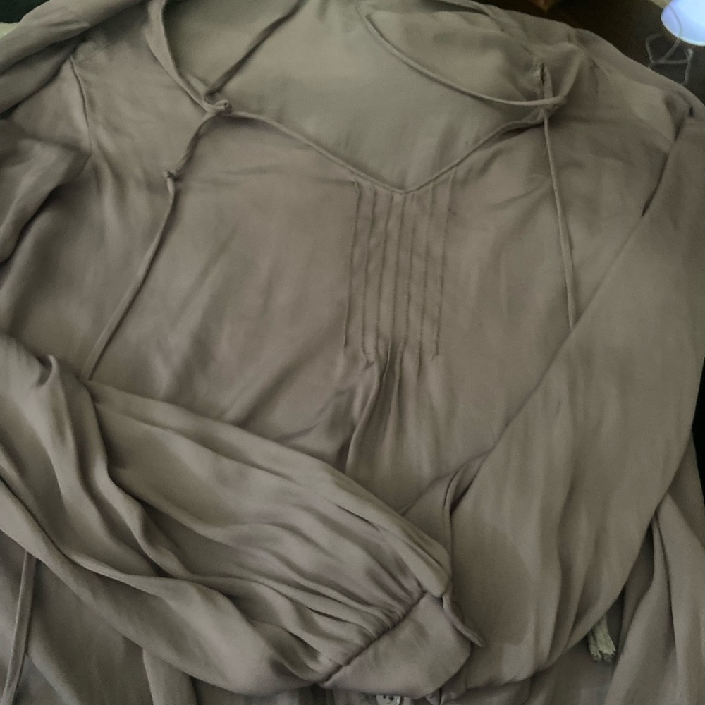 Elegant Gray Women's Blouse